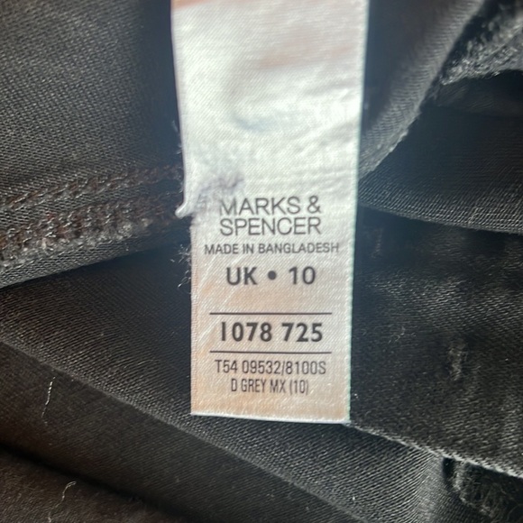 Marks&Spenser Black/Gray Bling Rhinestones Studs Jean Mini Skirt Size UK 10 - Picture 11 of 14